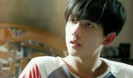 爆料杨洋撒娇视频合集,萌态百出，甜度爆表！