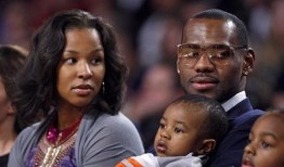 詹姆斯女友爆料视频,揭秘背后惊人真相