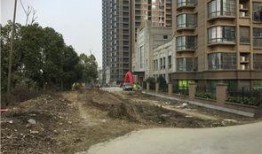 大学生爆料烂尾楼视频,工程烂尾，业主权益受损