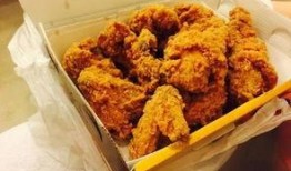 外卖小哥爆料冻鸡腿视频,揭秘外卖食品背后的真相