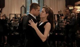 史密斯夫妇 在线观看,在线观影，揭秘特工夫妻的惊险爱情